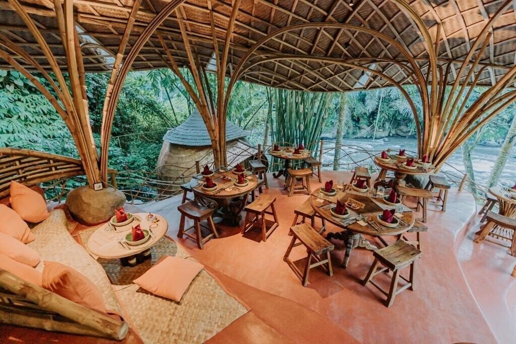Фотографія Bambu Indah Resort 5*