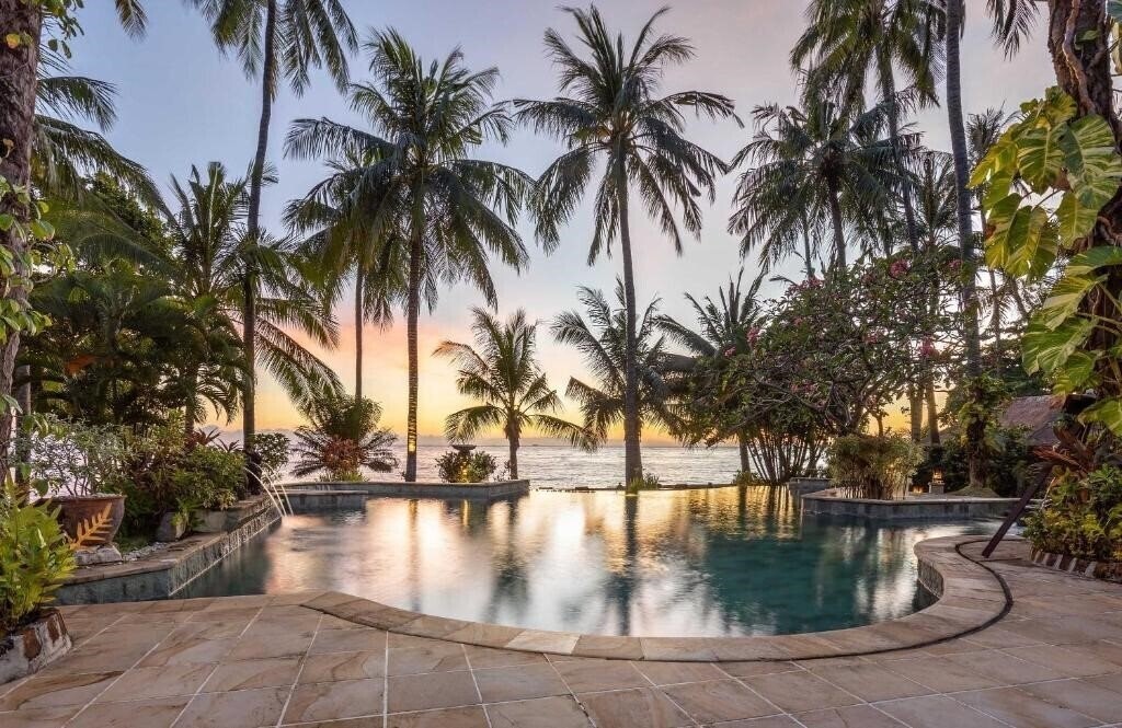 Готель Alam Anda Ocean Front Resort & SPA 4*