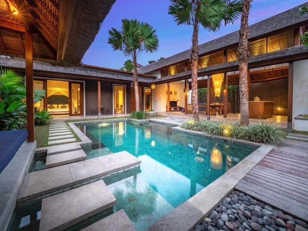 Отель Bumbak Park Villas by Nakula 4*