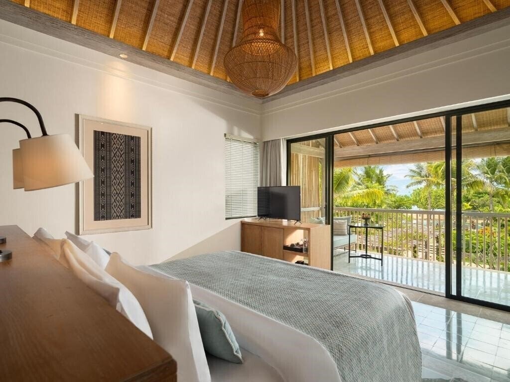 Готель Sudamala Resort Komodo 5*