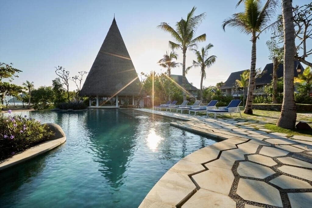 Фотографія Sudamala Resort Komodo 5*