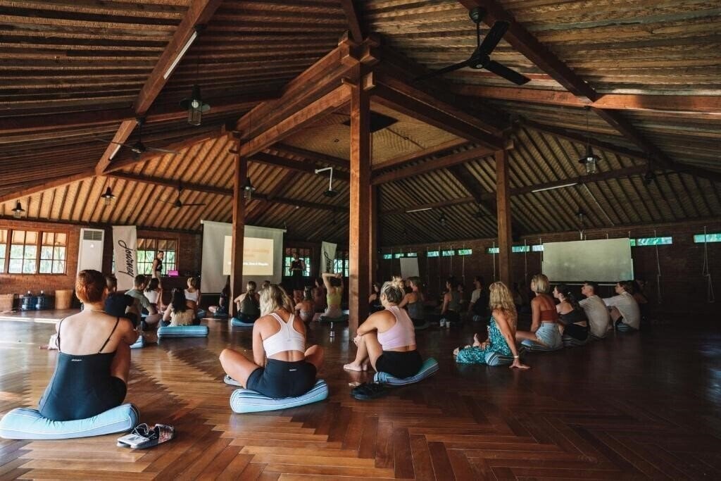 Изображение Hotel Komune & Beach Club Bali 4*