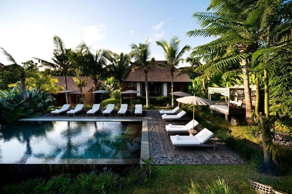 Отель Kalapa Resort & SPA Canggu 4*
