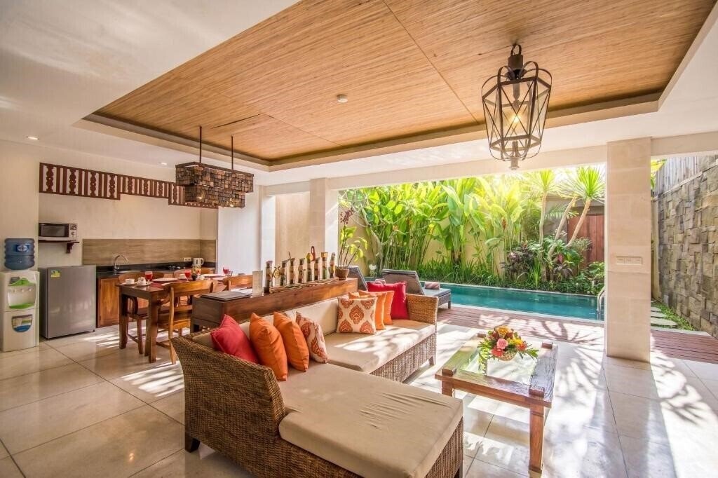 Фото Kamajaya Villas Bali 4*