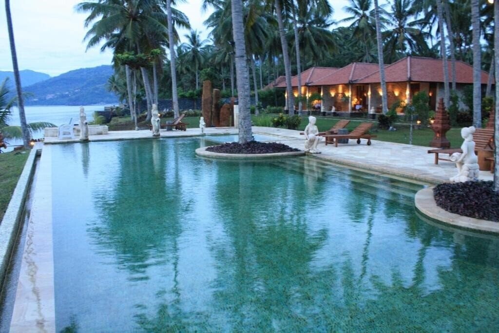 Фото Sea Breeze Candidasa 4*
