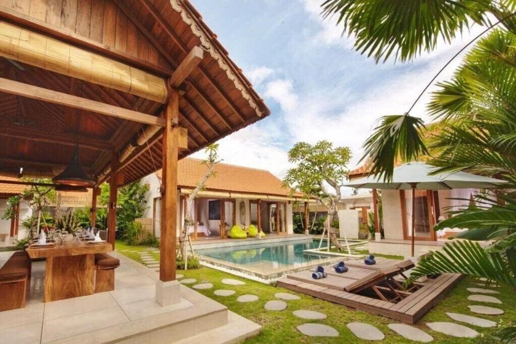 Отель The Tamantis Villas 4*