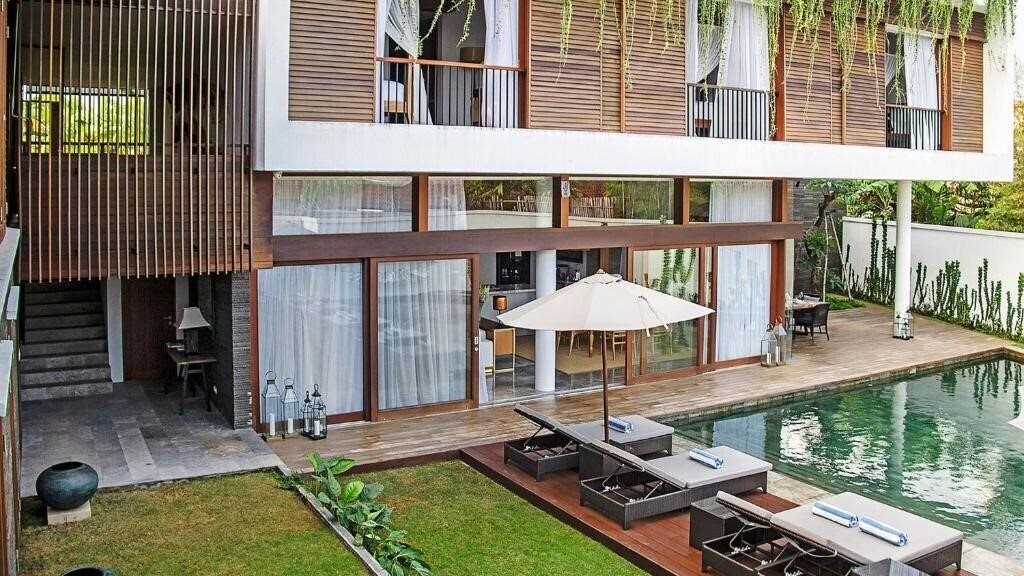 Готель Villa Indrani 4*