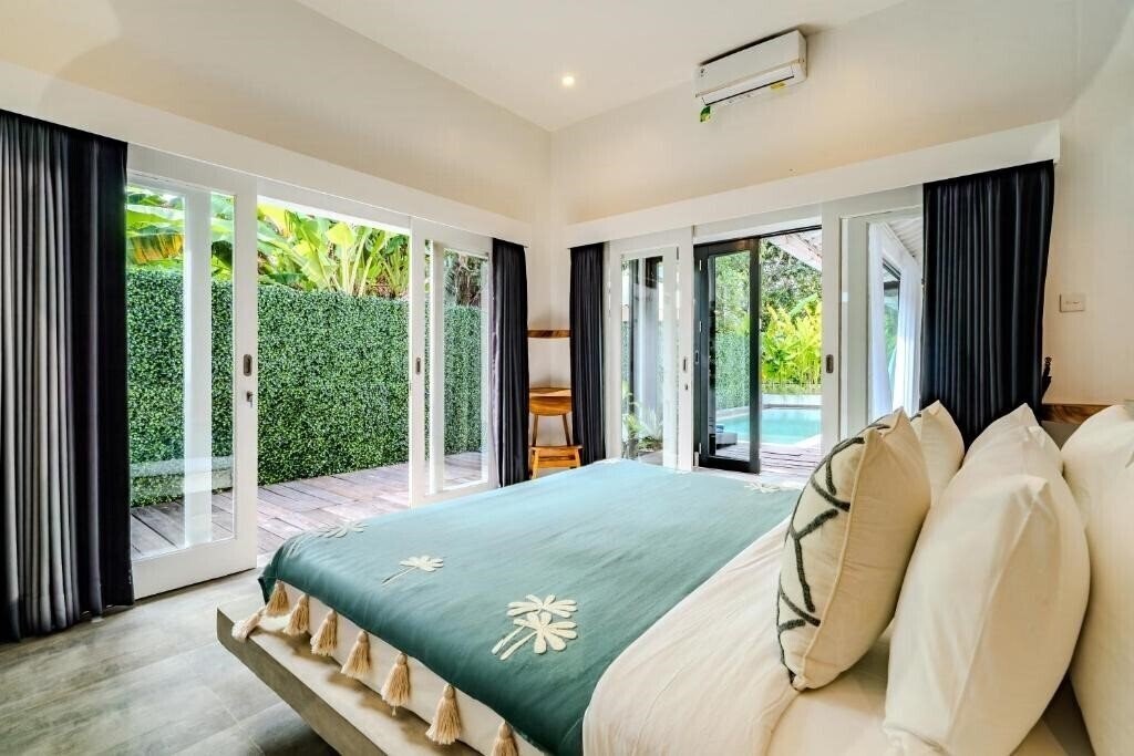 Фотографія Villa Infinity Bali 4*