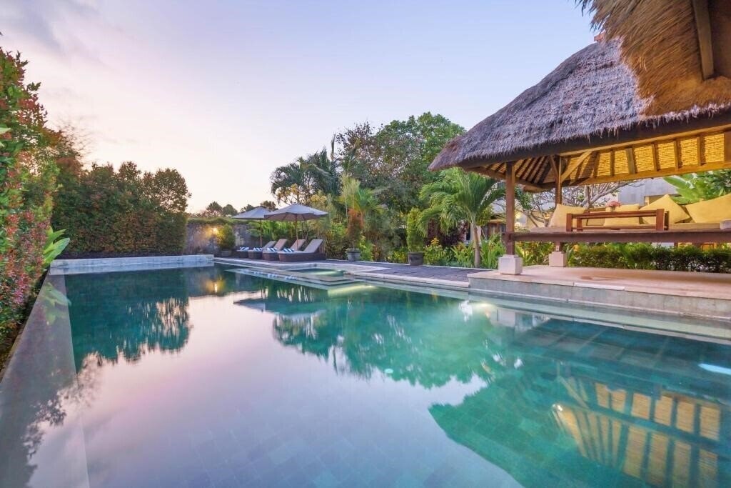 Отель Villa Kaira 4*
