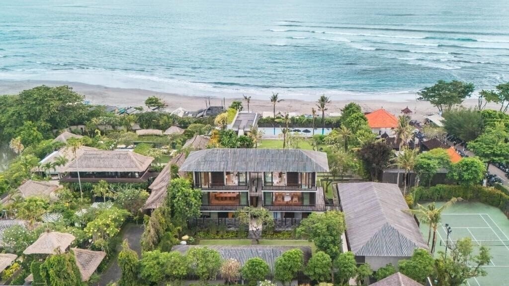 Отель Arnalaya Beach House 5*
