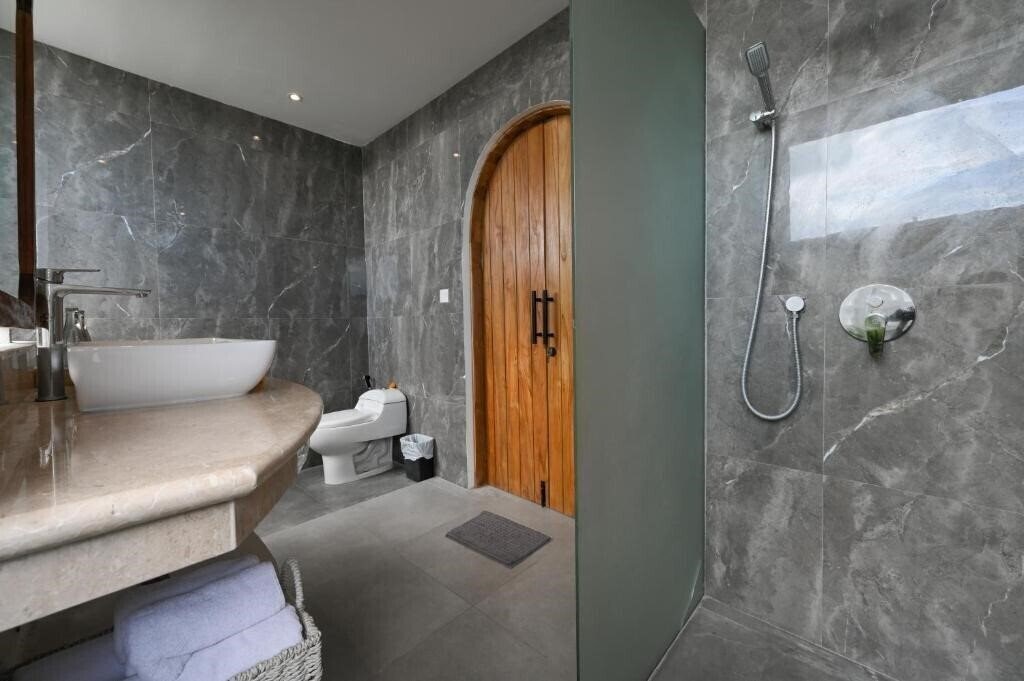 Фотография Dwina Villa Canggu 4*