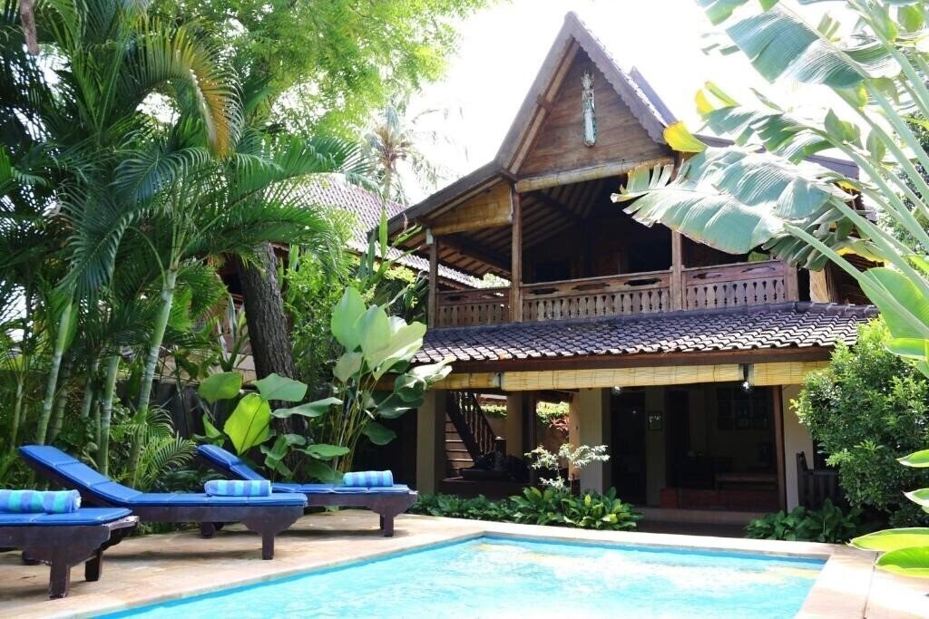Фотография Lovina Beachhouse Villas 4*
