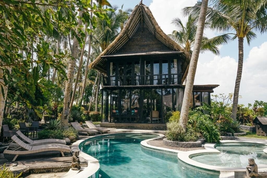 Готель Most Exotic Beachfront Villa Keong 4*