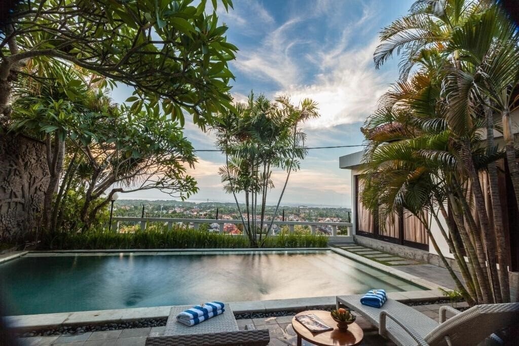 Отель The Kawan Jimbaran 4*