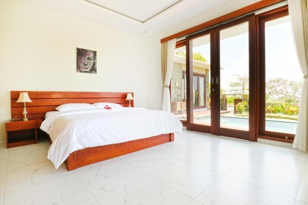 Фото The Ocean Views Luxury Villas & Apartment 4*