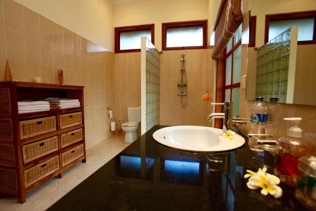 Фотографія Villa Surgawi 4*