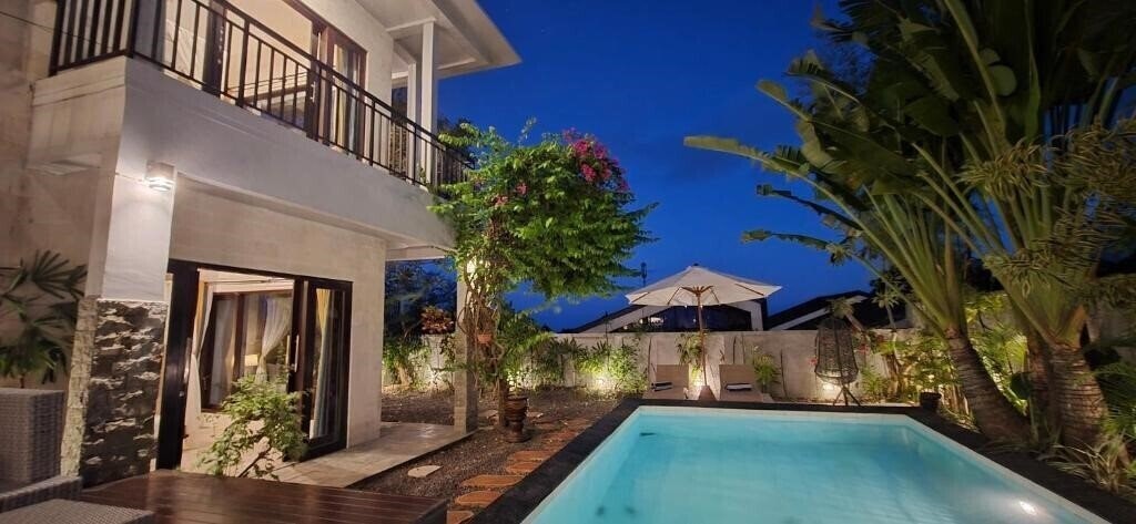 Готель Zara The Ocean View 4*