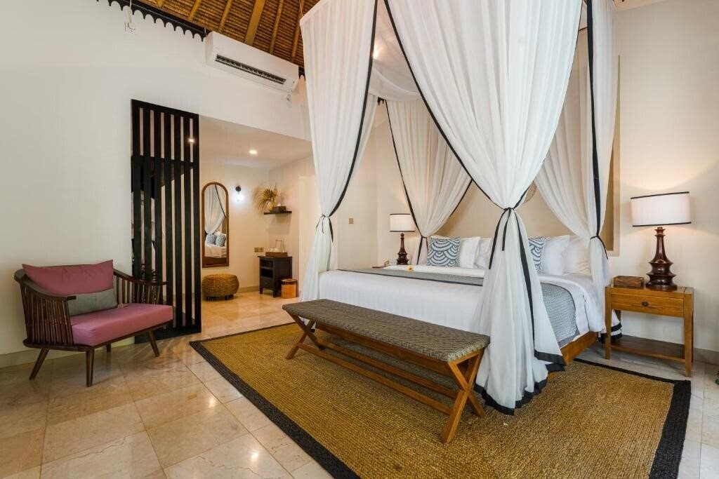 Изображение Mesari Hotel Ubud 4*