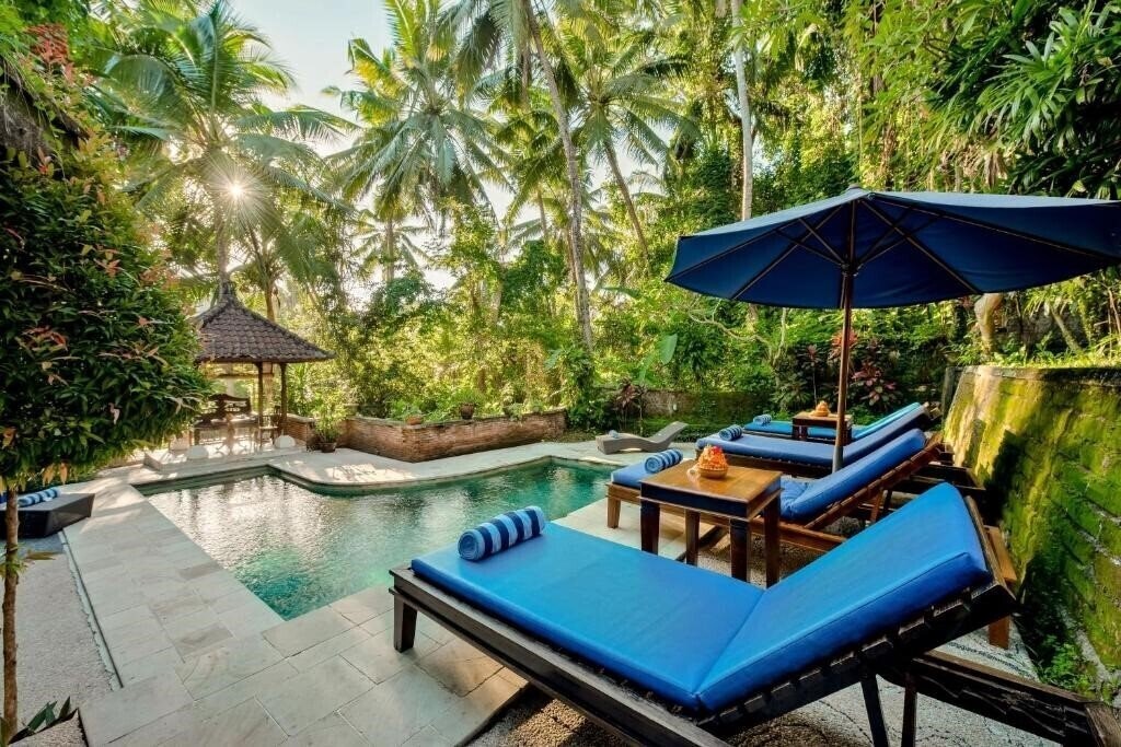Отель Kebun Indah 3*