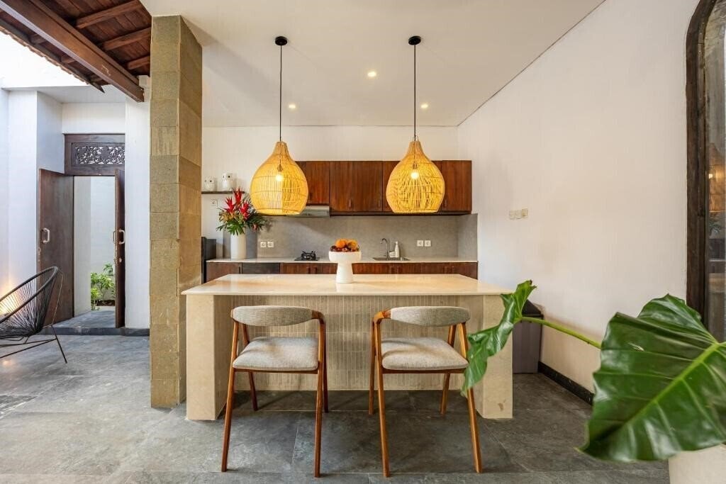 Фото Apple Villa And Studio Seminyak 3*