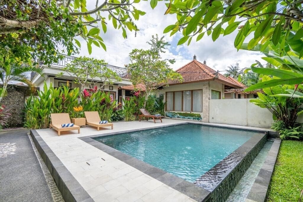 Отель 3 Beagles Ubud 2*