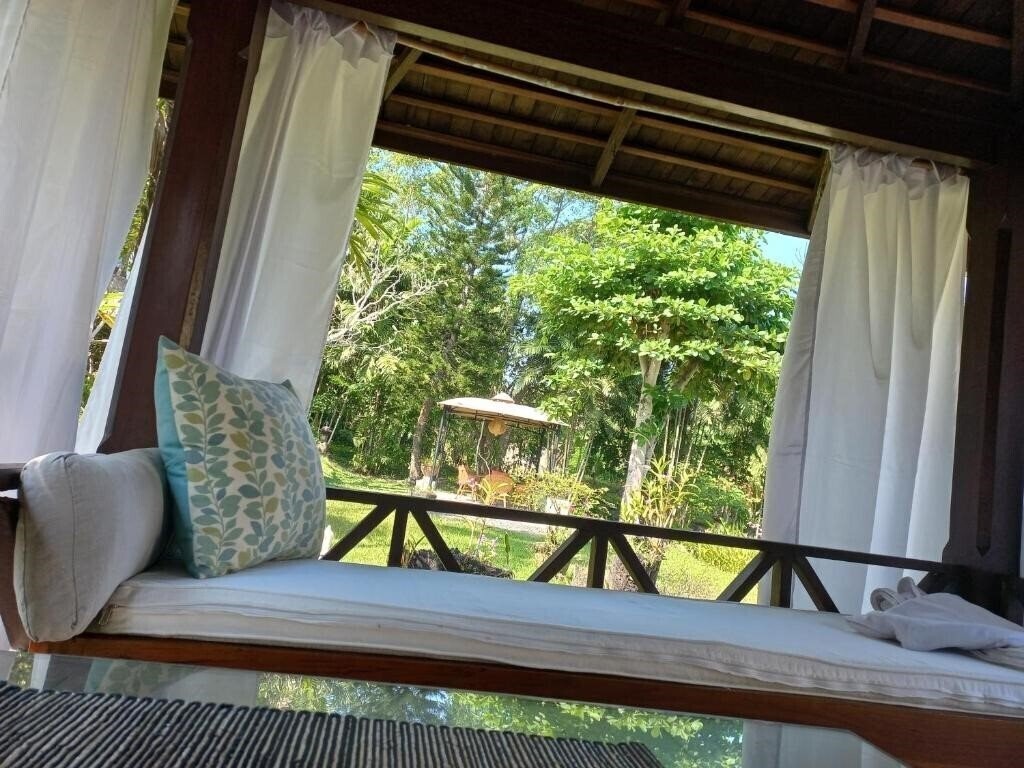 Готель Abalone Resort 3*