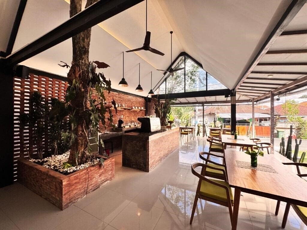 Готель Lubdhaka Canggu 3*