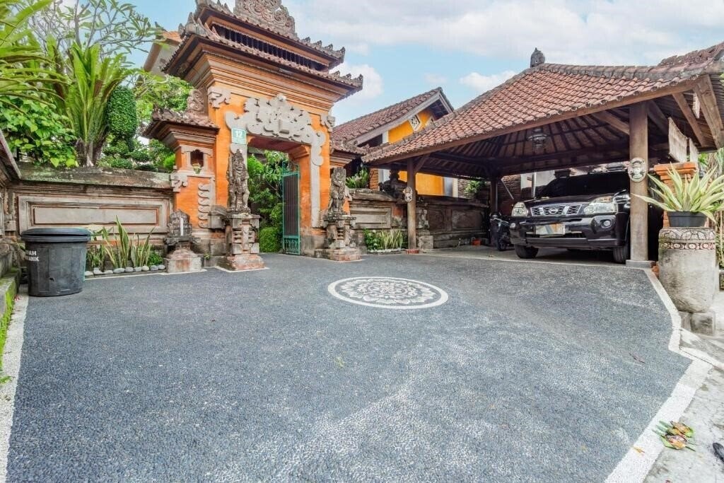 Изображение Capital O 94011 Binhari Guest House 2*