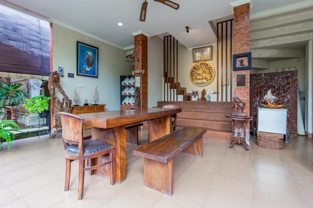 Картинка Capital O 94011 Binhari Guest House 2*