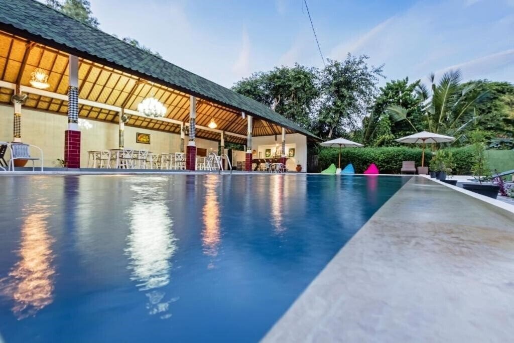 Готель Kesari Glory Hotel Nusa Penida 3*