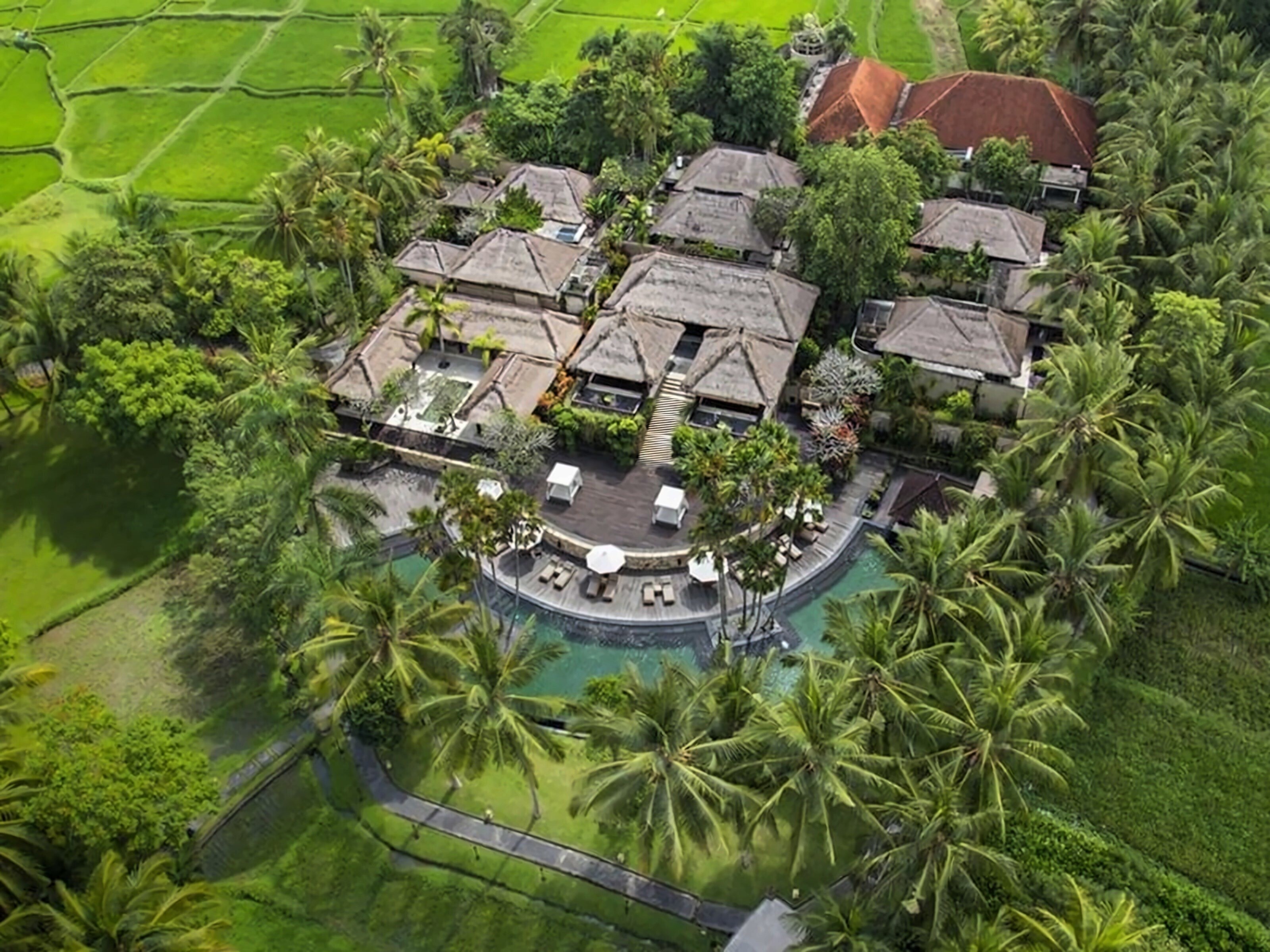 Отель The Ubud Village Hotel at Monkey 3*
