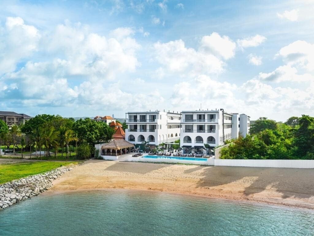 Отель Kiara Beachtown 5*