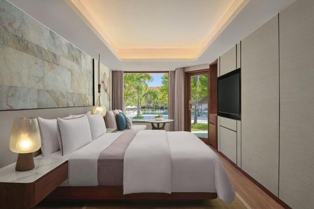 Фото The Westin Resort Nusa Dua 5*