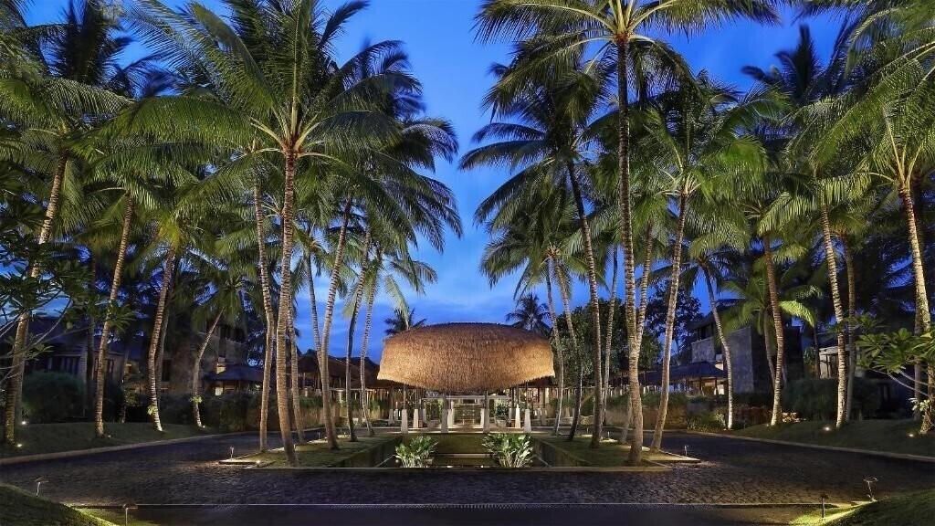 Отель Maya Ubud Resort & SPA 5*