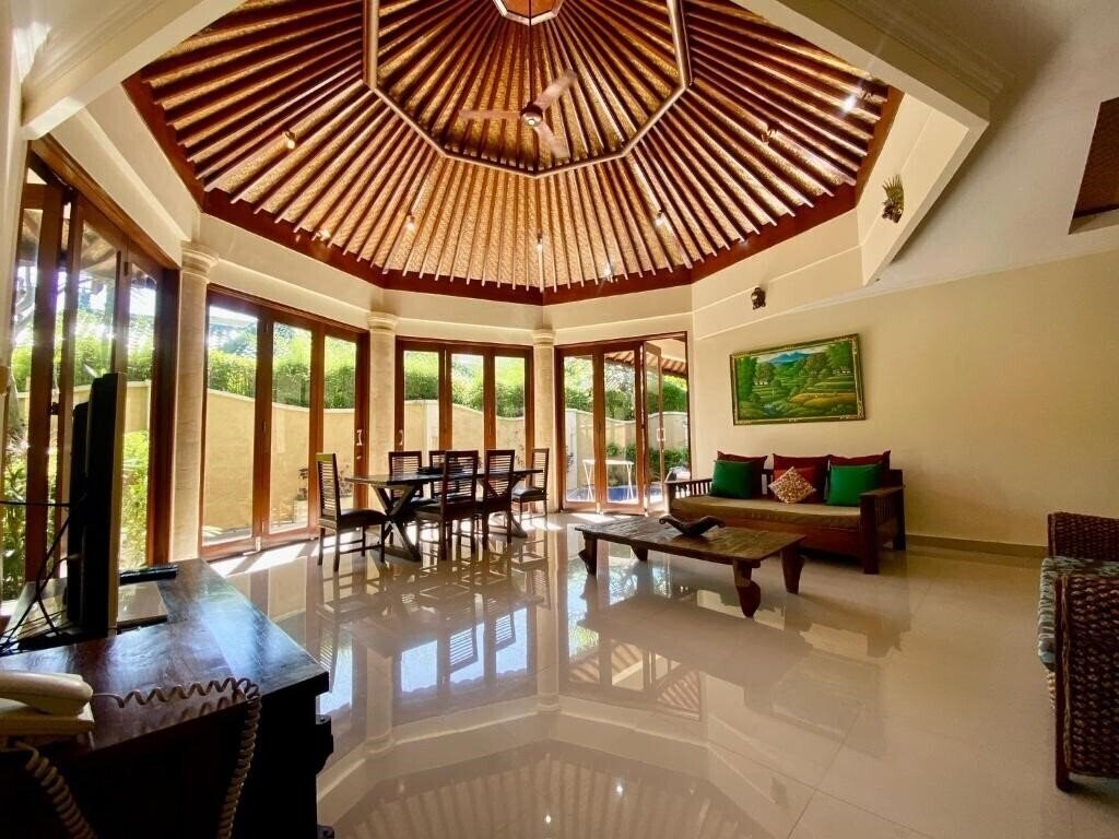Изображение Emerald Villa 4*