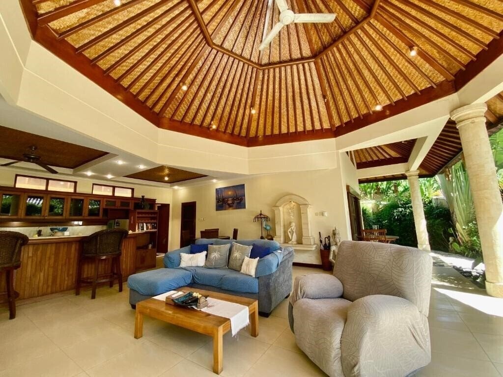Картинка Emerald Villa 4*