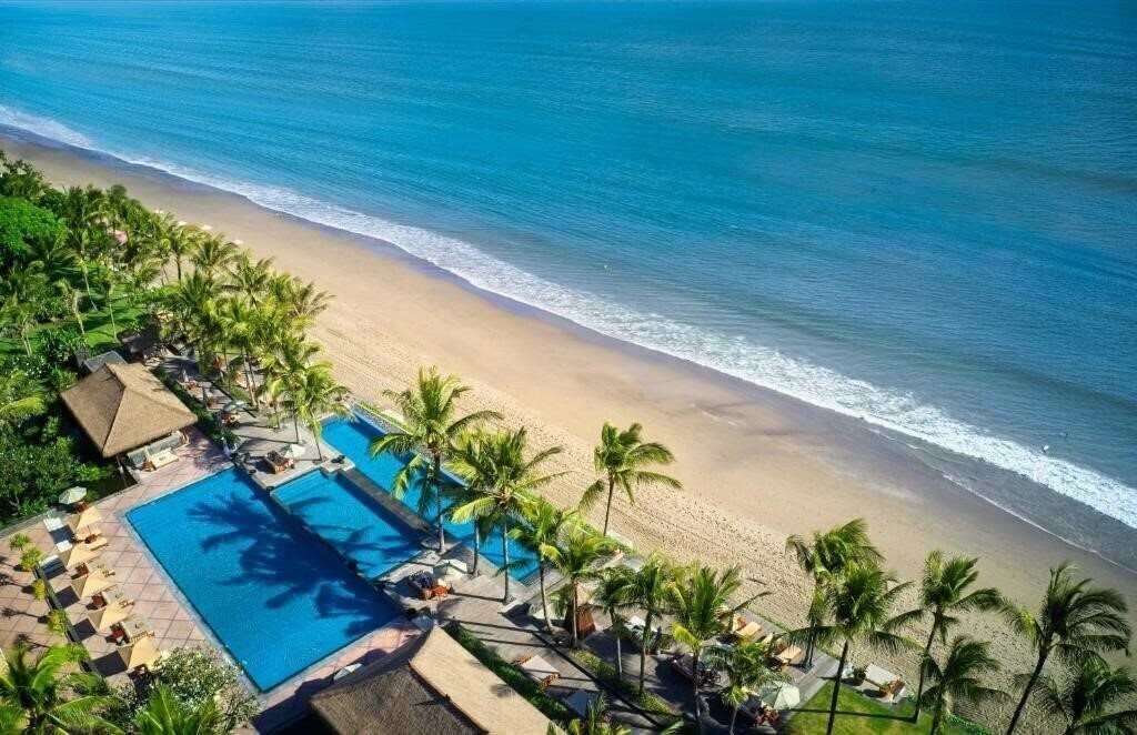Готель The Legian 5*