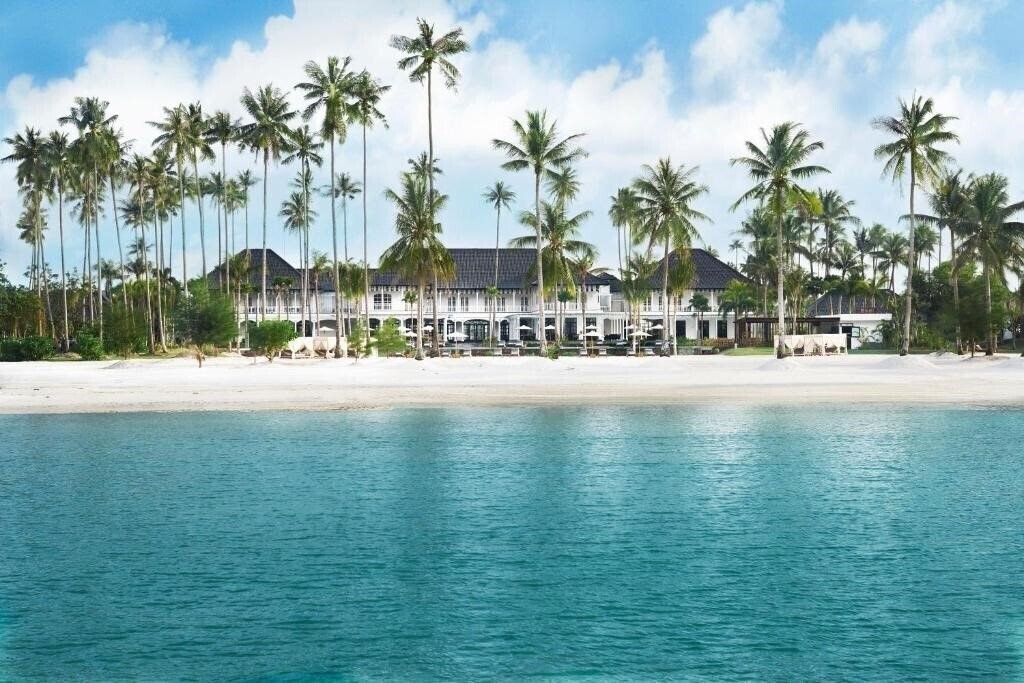 Готель The Sanchaya 5*