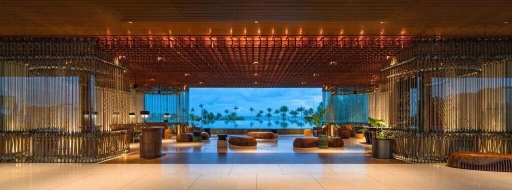 Готель Hotel Indigo Bintan Lagoi Beach 5*