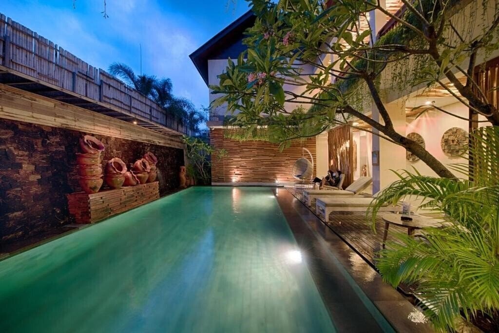Отель Natya Gili Trawangan 3*
