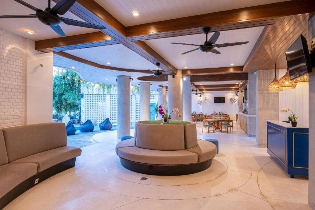 Фотография The Beach House Resort 3*