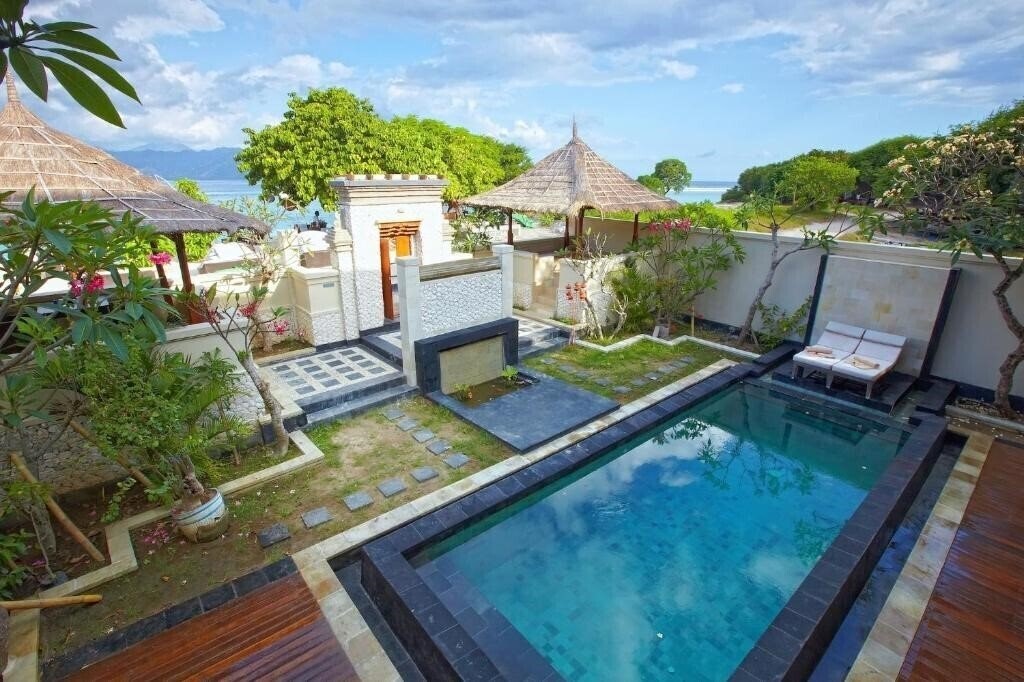 Отель Kokomo Gili Trawangan Resort 4*