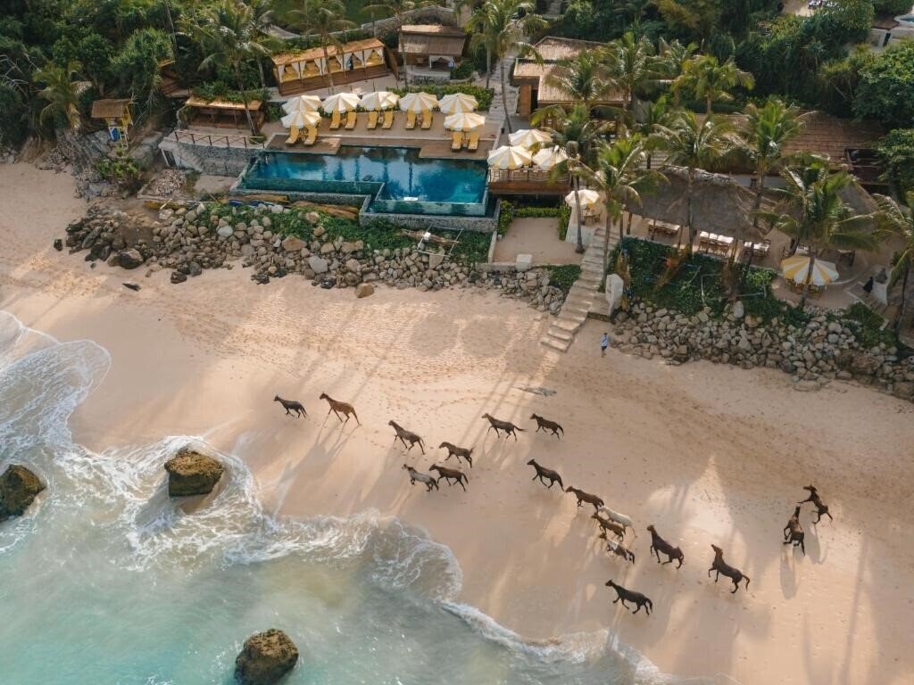 Отель Nihi Sumba 5*