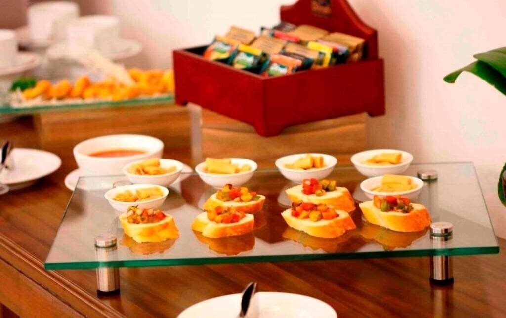 Фотография Hotel Santika Cikarang 3*