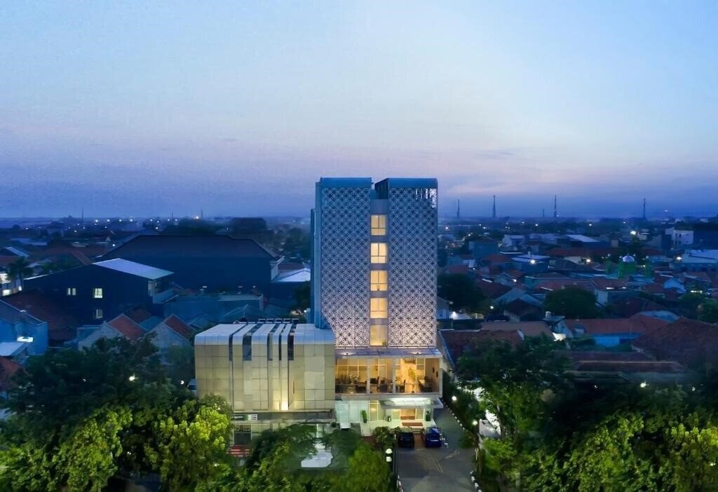 Готель KHAS Tegal Hotel 3*