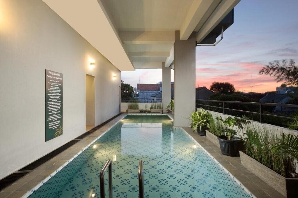 Зображення KHAS Tegal Hotel 3*