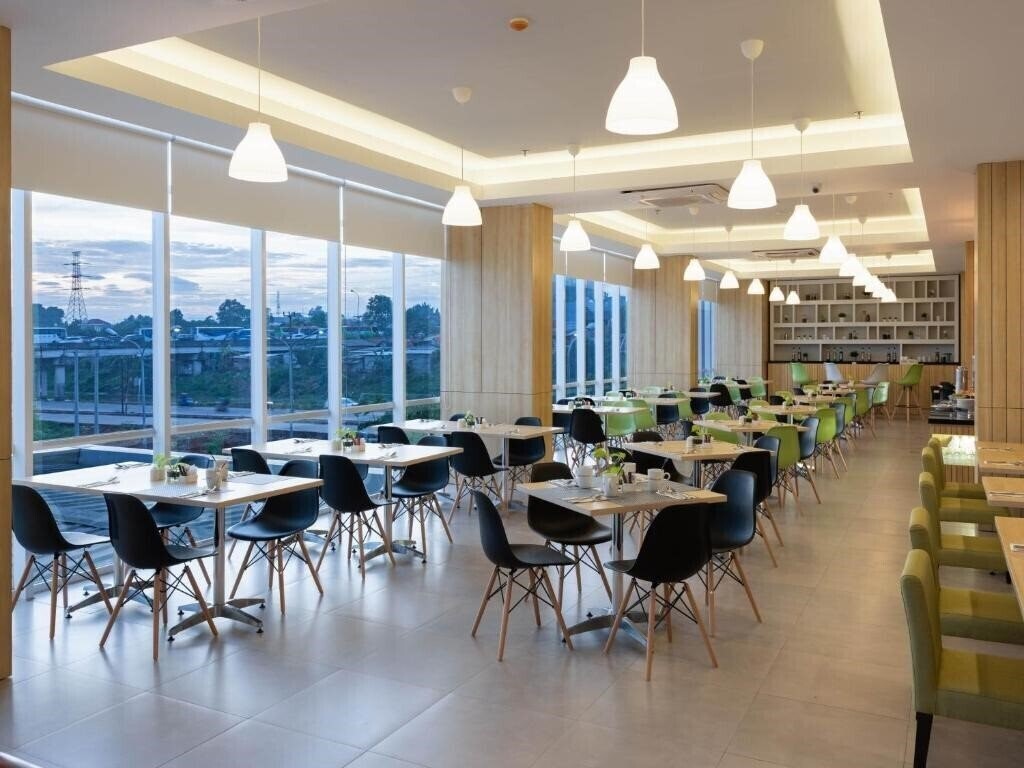 Картинка Favehotel Karawang 3*