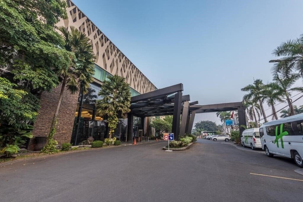 Изображение Holiday Inn Cikarang Jababeka by IHG 4*