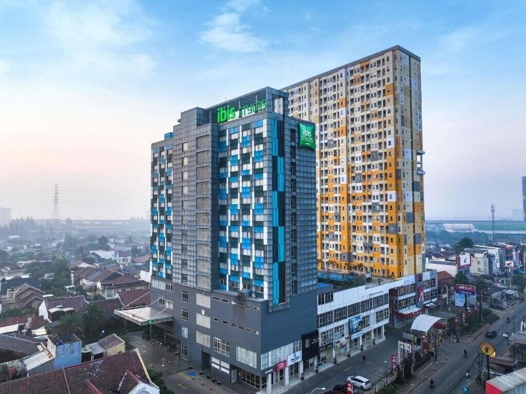 Отель Ibis Styles Bekasi Jatibening 3*