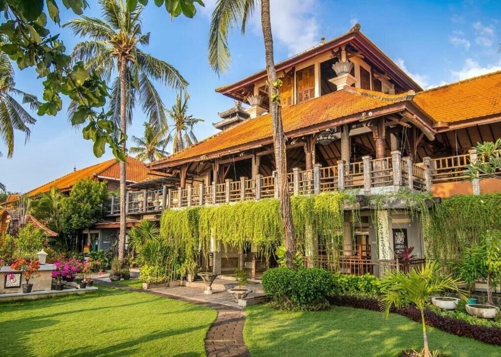 Картинка Nugraha Lovina Seaview Resort & SPA 3*